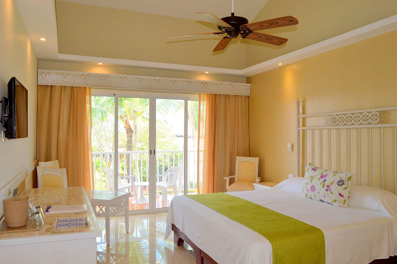 VIK Arena Blanca & Cayena Beach - Punta Cana, Dominican Republic All  Inclusive Deals - Shop Now